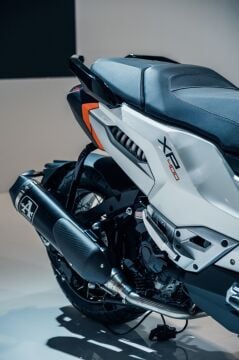 Peugeot XP400 2023-2026 Arrow Egzoz Siyah Çelik