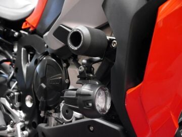 BMW S 1000 XR 2024+ Evotech Koruma Takozu ve Far Montaj Kiti