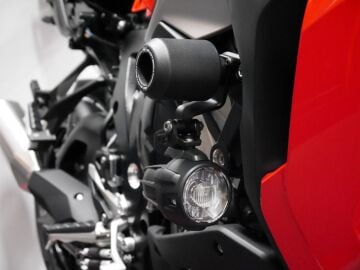 BMW S 1000 XR 2024+ Evotech Koruma Takozu ve Far Montaj Kiti